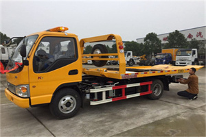 叙永哪里有拖车服务